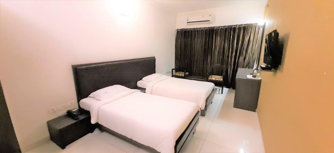 Hotel Mangalore International Exterior foto